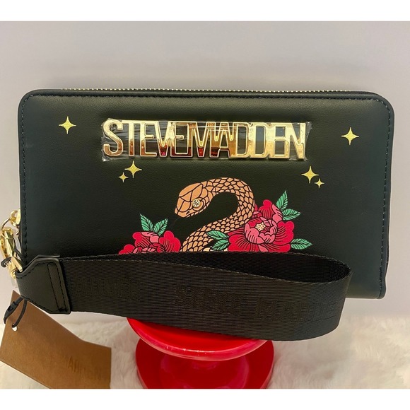 Steve Madden BZIP-SN LUNAR NEW YEAR of‎ the SNAKE Black Wristlet Wallet